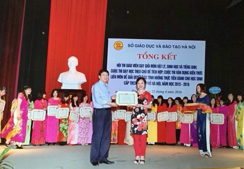 Cô giáo Mai Hoa đạt giải Nhất cuộc thi GVDG tiếng Anh cấp Thành phố