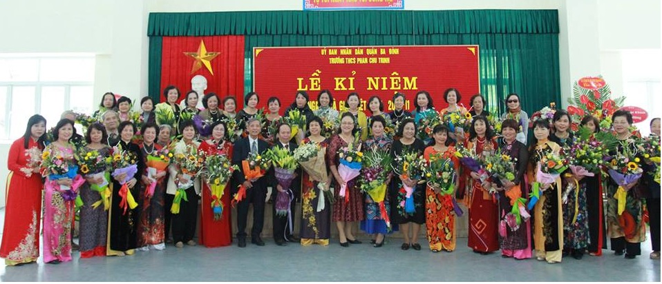 Gặp gỡ và tri ân cựu giáo chức