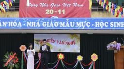 Hội diễn văn nghệ chào mừng ngày 20-11