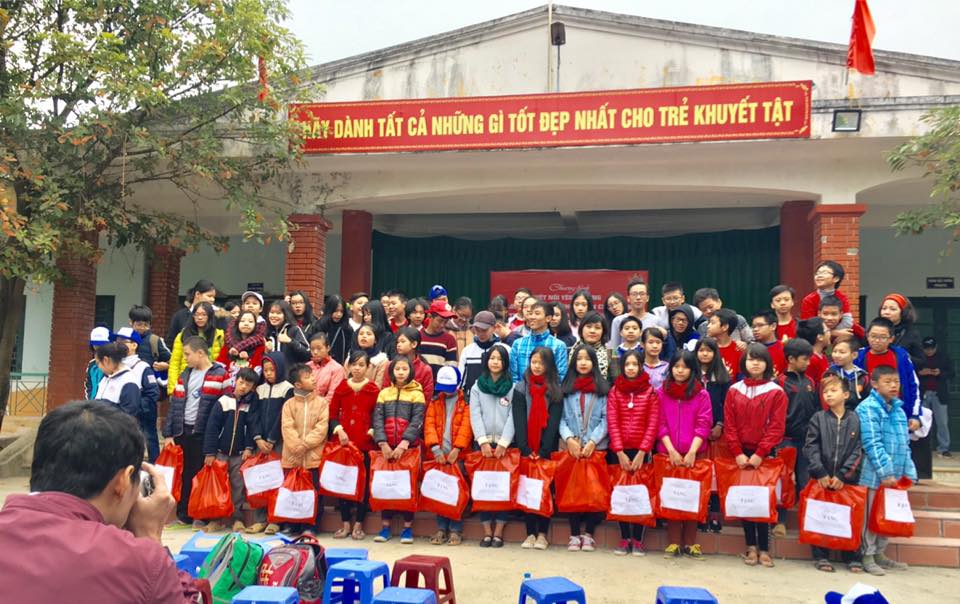 Trao gửi yêu thương
