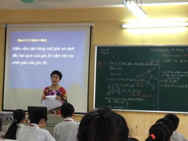 Cô Nguyễn Hải Tùng thi GVDG cấp Thành phố