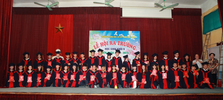 Lễ hội ra trường của học sinh lớp 9