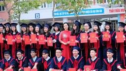 "Những tháng ngày đặc biệt dưới trường Phan "