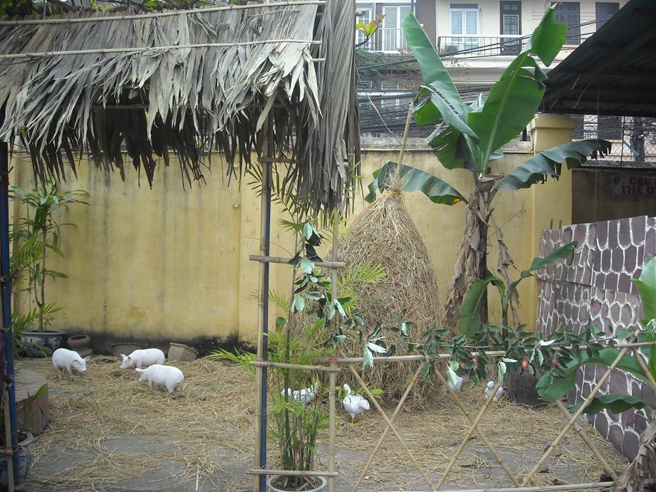 Chợ quê trường em
