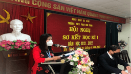 Trường THCS Phan Chu Trinh tổ chức thành công Hội nghị sơ kết học kì I trong Hội đồng sư phạm năm học 2021 – 2022
