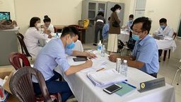 Khám sức khỏe định kỳ cho cán bộ, giáo viên, công nhân viên năm học 2020-2021