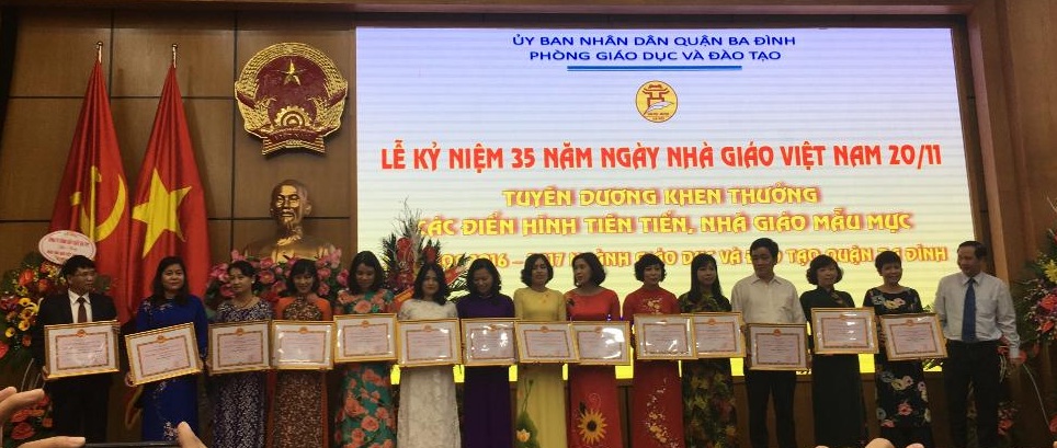 Dự Lễ tuyên dương khen thưởng các điển hình tiên tiến, nhà giáo mẫu mực
