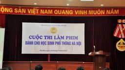 Sân chơi này là của chúng em