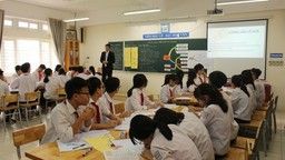 Thi giáo viên dạy giỏi môn Hóa