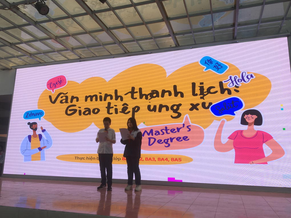 Tiết học Văn minh thanh lịch chủ đề giao tiếp ứng xử: “Nói lời cảm ơn, xin lỗi”