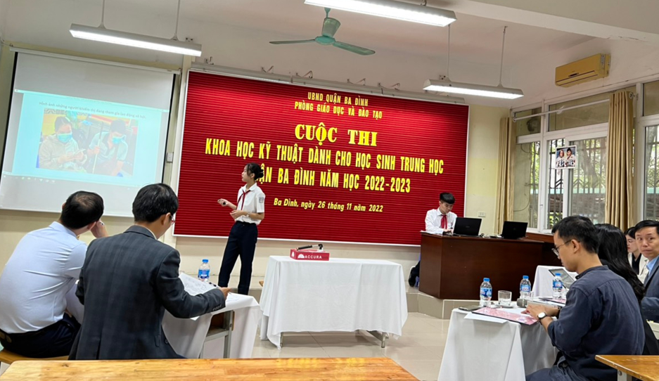 Học sinh Trường Phan Chu Trinh tham gia cuộc thi Khoa học kỹ thuật cấp Quận