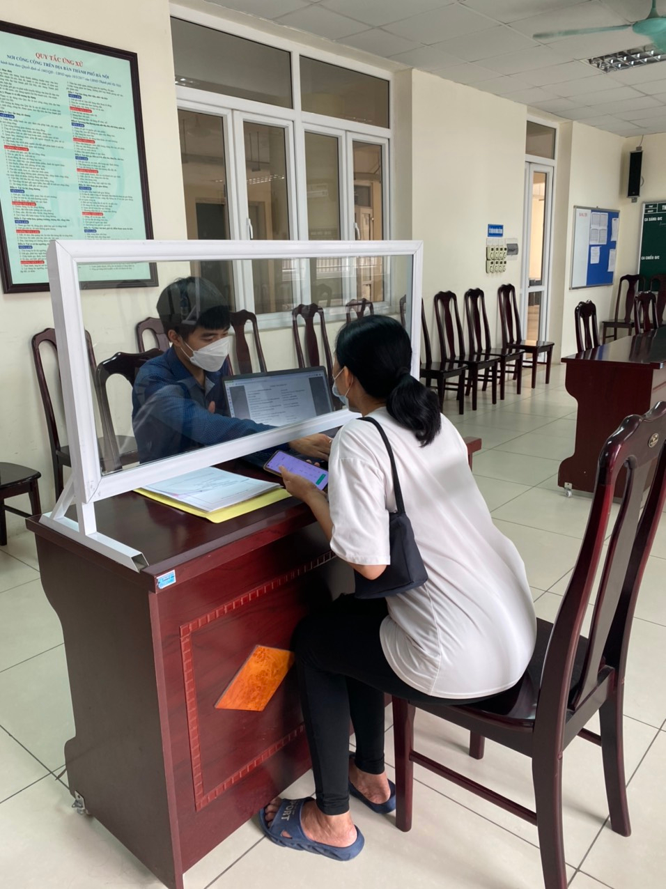 ​Trường THCS Phan Chu Trinh hỗ trợ tuyển sinh lớp 6 trực tuyến
