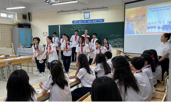 Tiết chuyên đề cấp Quận môn Âm nhạc của cô giáo Nguyễn Thị Hồng Thắng