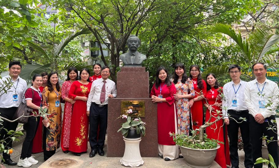Trường THCS Phan Chu Trinh  giao lưu, kết nghĩa với trường THCS Yên Bài B – Ba Vì