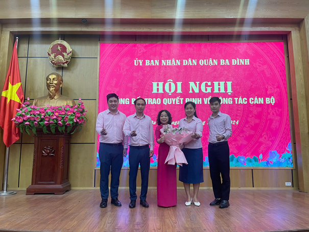 Hội nghị công bố quyết định về công tác cán bộ quận Ba Đình