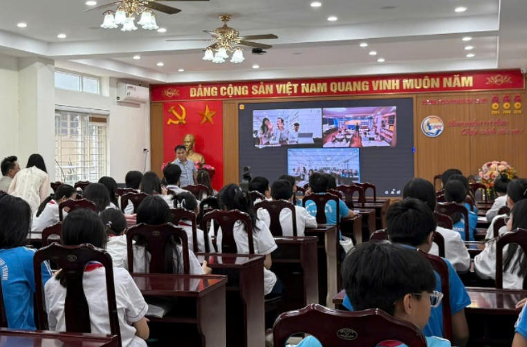 Tổ chức tiết học online chuẩn bị cho chương trình giao lưu học sinh quốc tế