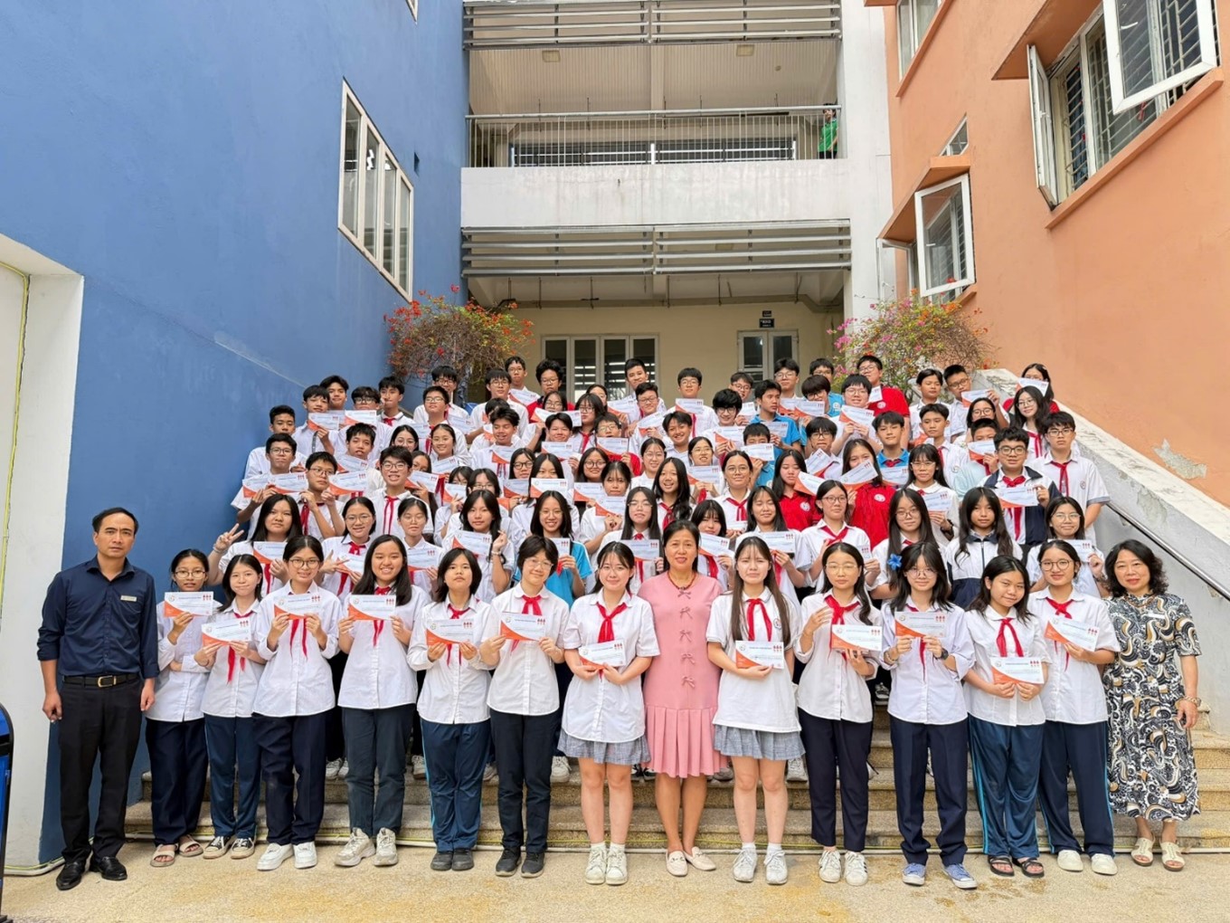 Tỏa Sáng Tri Thức- Đội Tuyển Học Sinh Giỏi Chinh Phục Đỉnh Cao