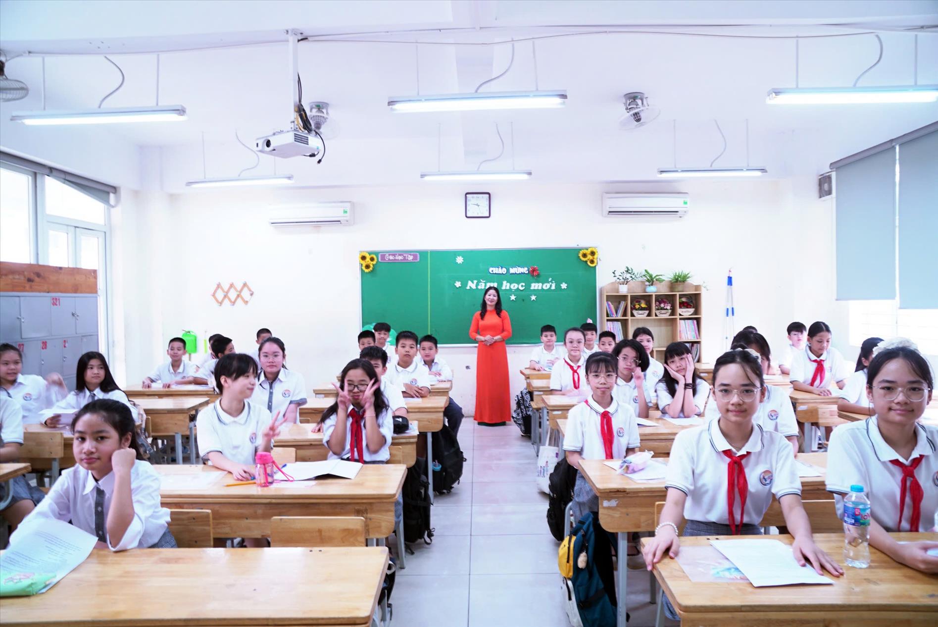Cuộc thi ảnh "Thầy cô trong trái tim em": Lớp 6A3- Mái nhà thứ hai của chúng em