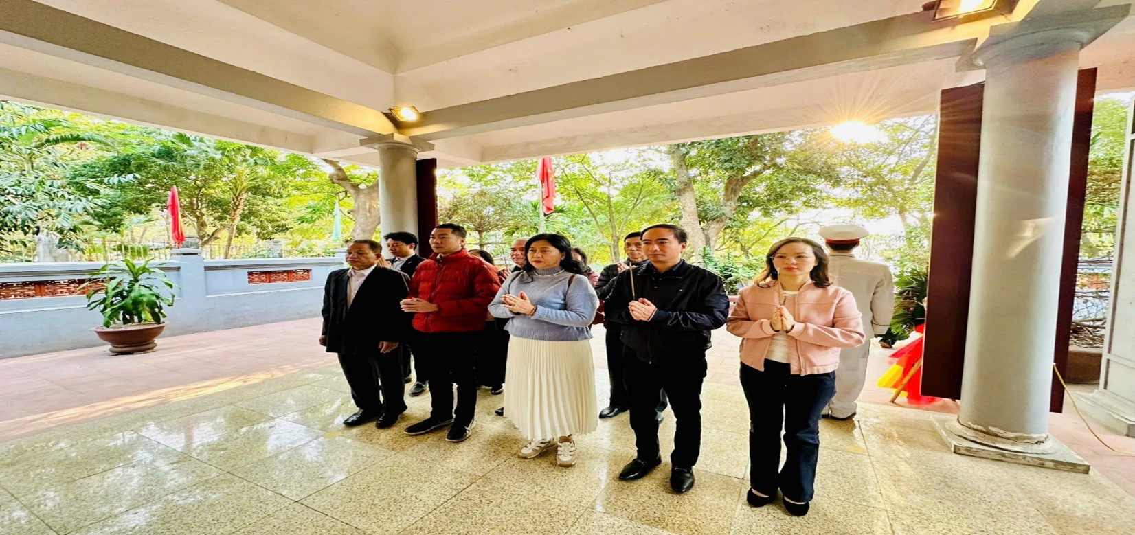 Hướng về cội nguồn