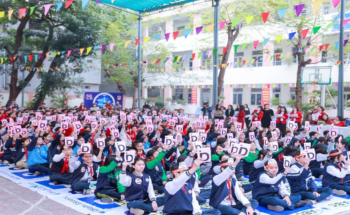 Trường THCS Phan Chu Trinh xuất sắc tại Hội thi Rung chuông vàng Quận Ba Đình năm học 2024- 2025.