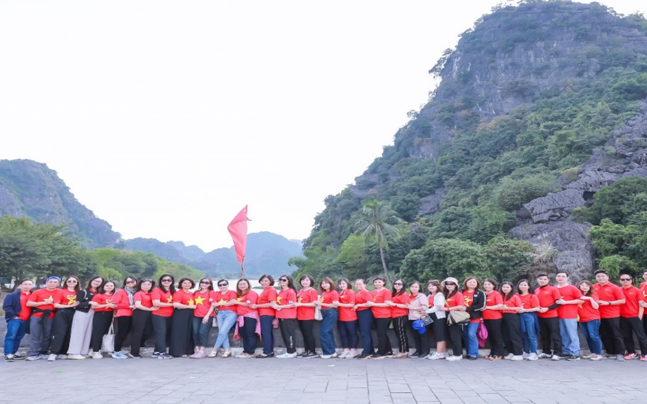 Hành trình về nguồn đầy ý nghĩa!