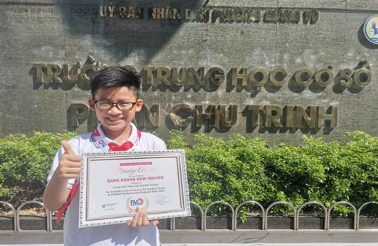 Vinh danh học sinh Đặng Hoàng Khôi Nguyên- Huy chương Đồng kỳ thi Toán học FMO