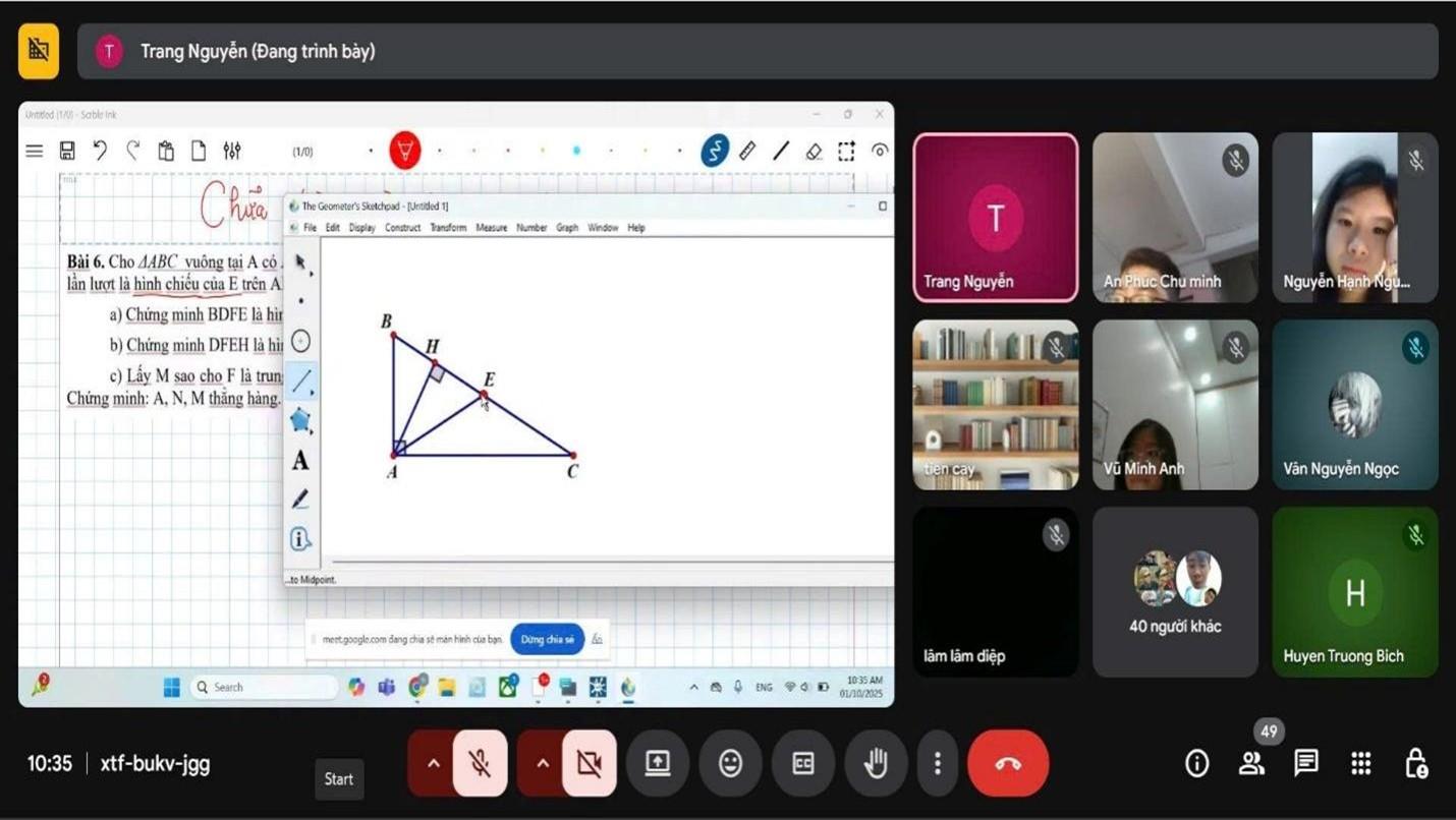 Kí ức mùa dịch ùa về: Sau 5 năm, học sinh lại được học online