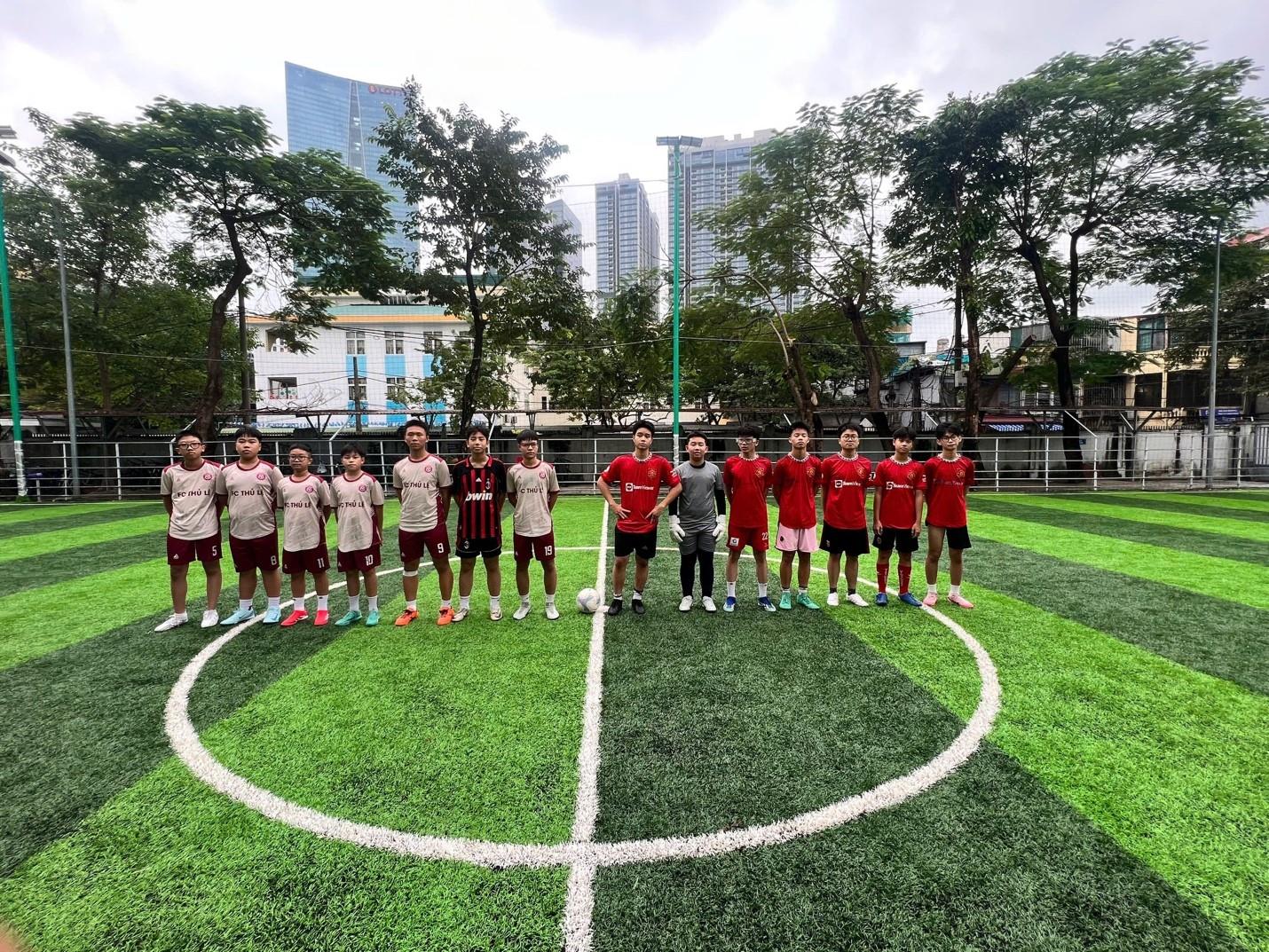 Tưng bừng trận khai mạc Giải bóng đá khối 9 – Năm học 2025-2026