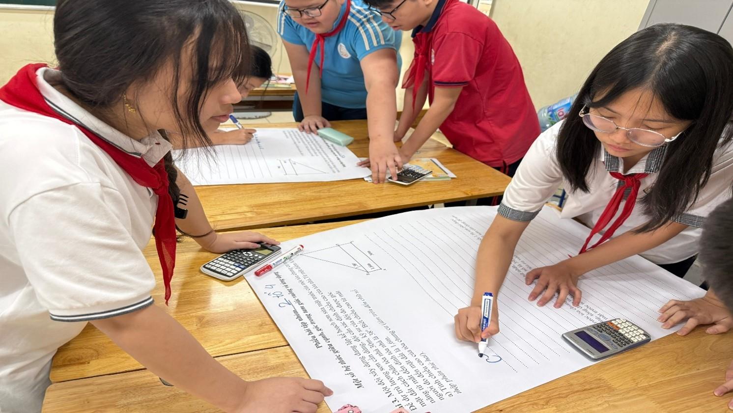 Đổi mới- sáng tạo: Tiết dạy Chuyên đề “Một số hệ thức giữa cạnh, góc trong tam giác vuông và ứng dụng”