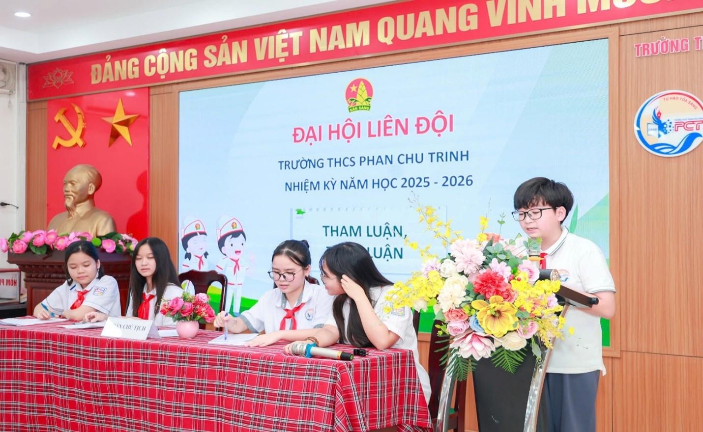 Bản lĩnh tiên phong- Nâng tầm trách nhiệm- Kiến tạo tương lai Đại hội Liên đội trường THCS Phan Chu Trinh năm học 2025- 2026