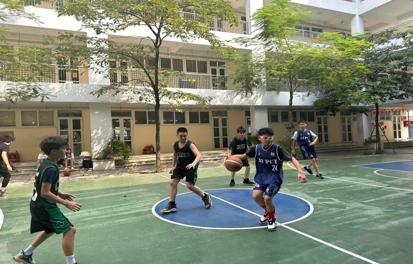 Cháy hết mình! Cuộc đối đầu không khoan nhượng giữa 8A3 và 8A2