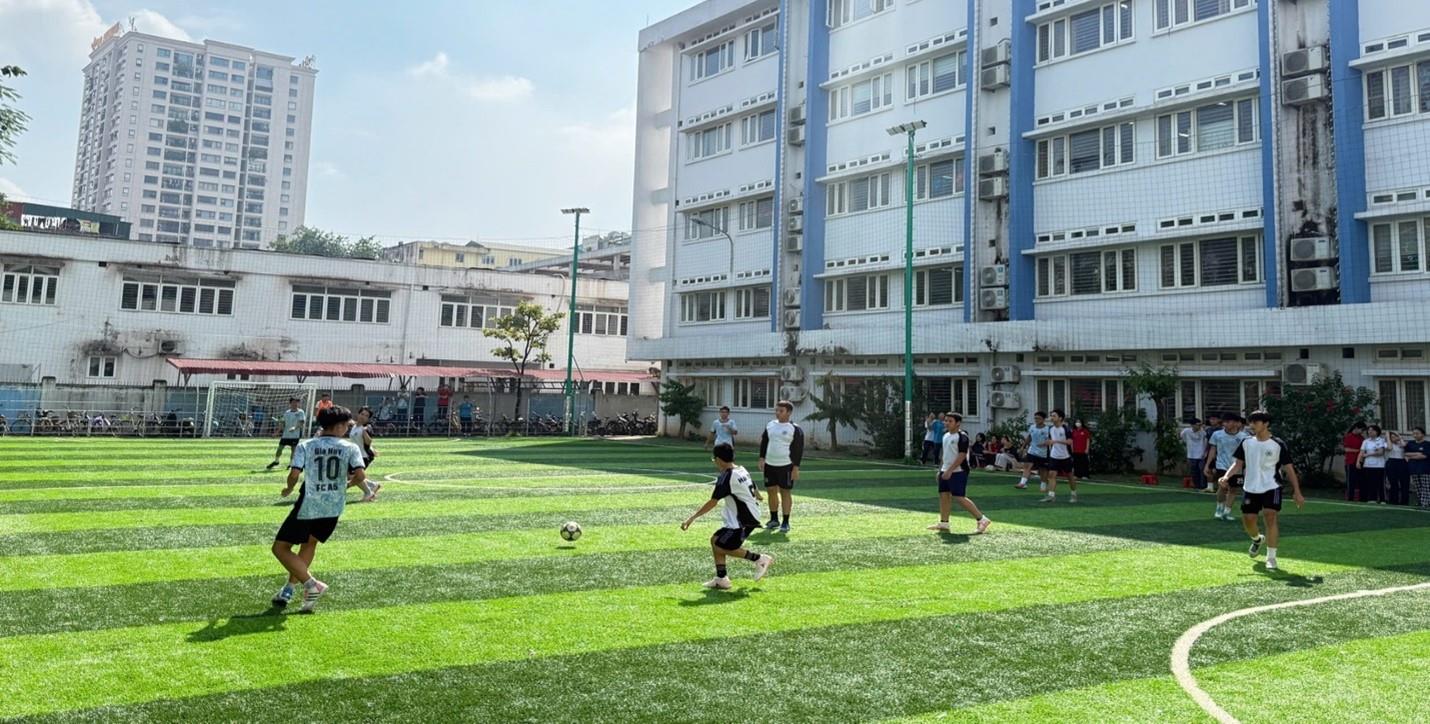 Kịch tính trận đấu giữa 9A5 và 9A9 - Nhà vô địch đối đầu thử thách mới!