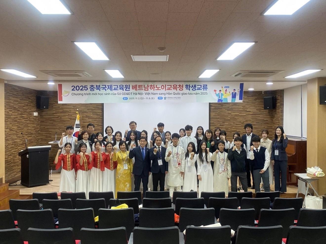 Thầy và trò trường THCS Phan Chu Trinh hoàn thành tốt đẹp chương trình giao lưu văn hóa tại Chungcheongbuk, Hàn Quốc