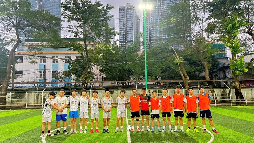 Giải bóng đá khối 8 – Những trận bán kết nghẹt thở và khí thế chung kết