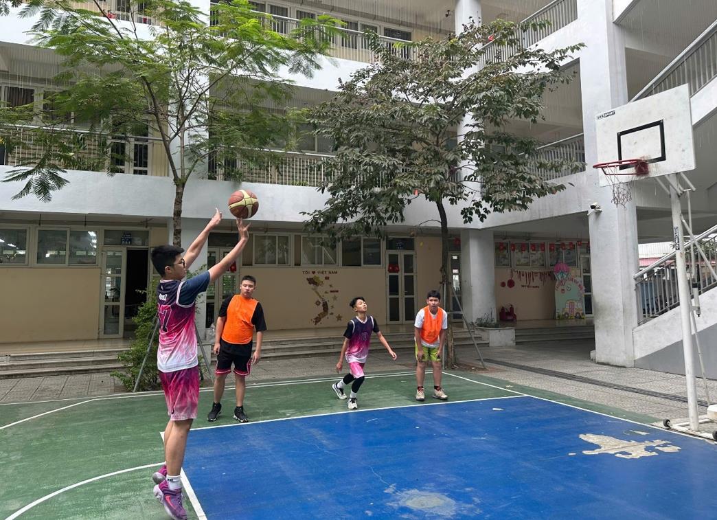 Giải bóng rổ khối 9 – trận tranh giải ba đầy cảm xúc giữa 9A9 và 9A7