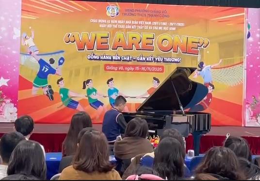 Tỏa sáng tài năng – Hoàng Gia Hiếu (8A2) đạt Giải Nhì Liên hoan Tài năng Nhạc cụ phường Giảng Võ