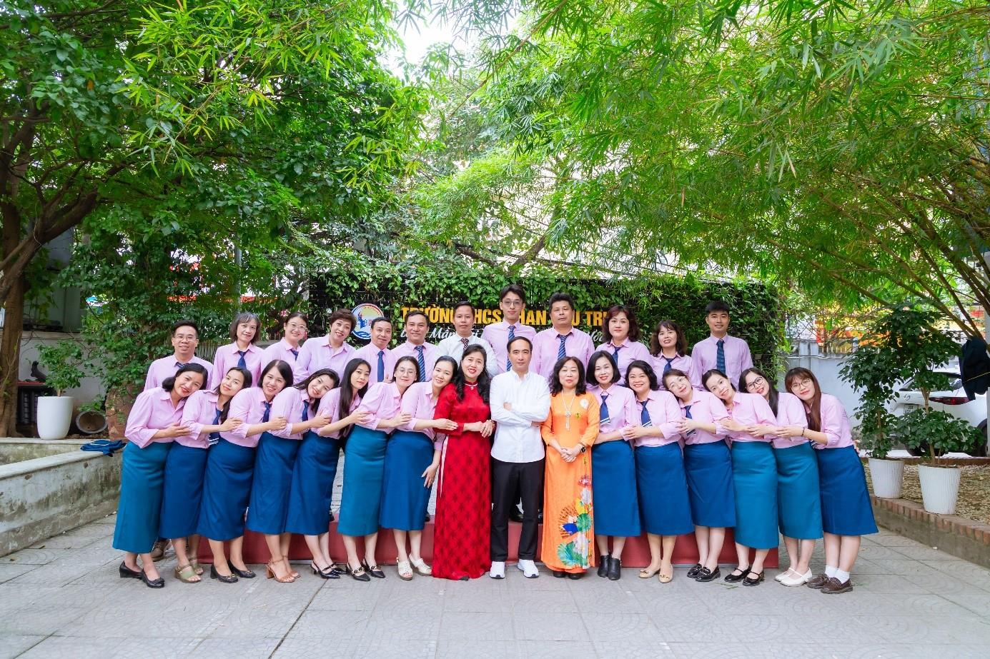 Toán – Tin – Công nghệ: Đồng lòng đổi mới, vững vàng chuyên môn, tỏa sáng trong hội thi!