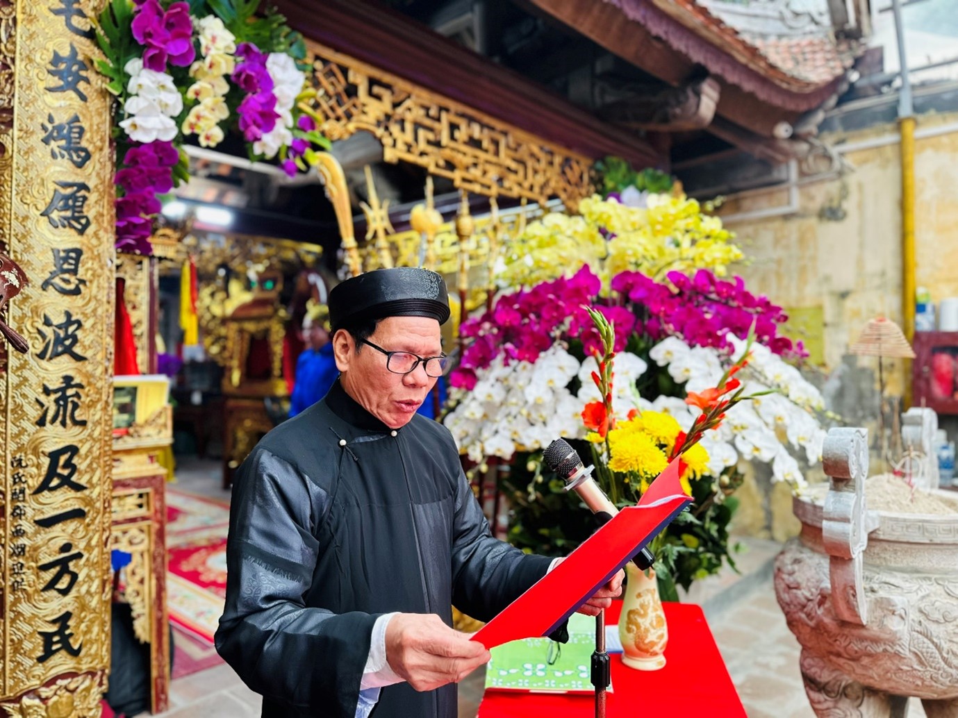 Lễ kỷ niệm 999 năm ngày sinh Đức Thánh Hoàng Lệ Mật tại di tích Đình Ngọc Khánh