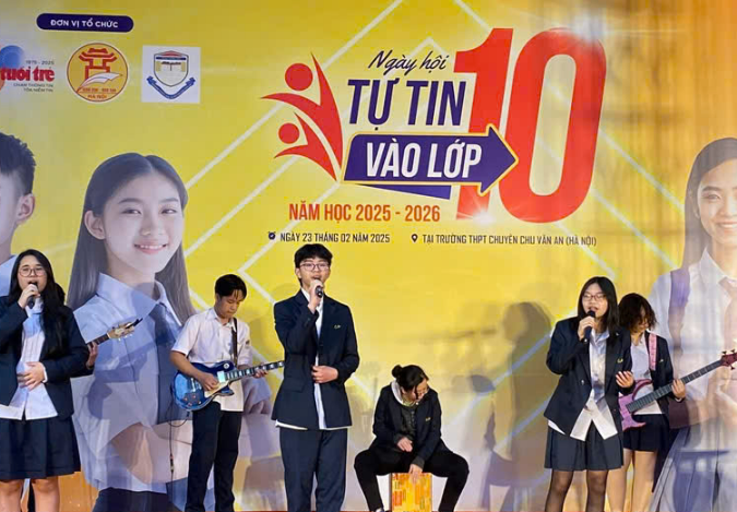 Hân hoan tham gia ngày hội tự tin vào lớp 10