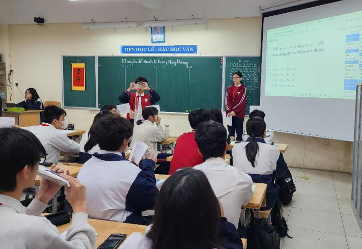 Tiết toán lớp 9: Học sinh chủ động khám phá định lí Viète