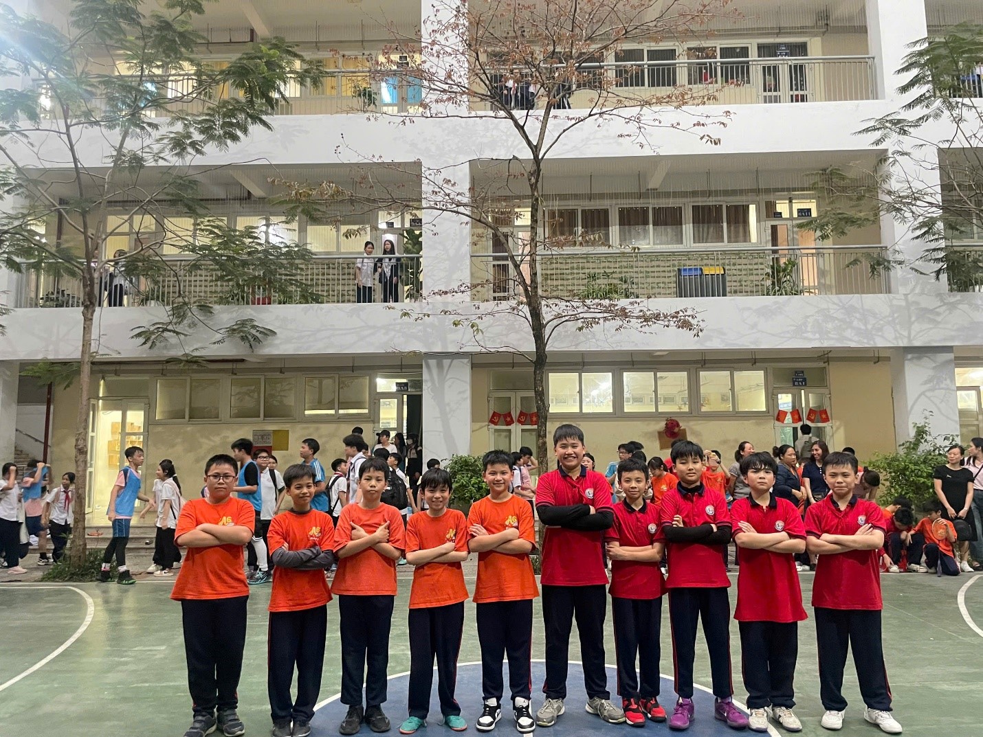 Lòng quyết tâm chiến thắng giữa 6A6 và 6A9