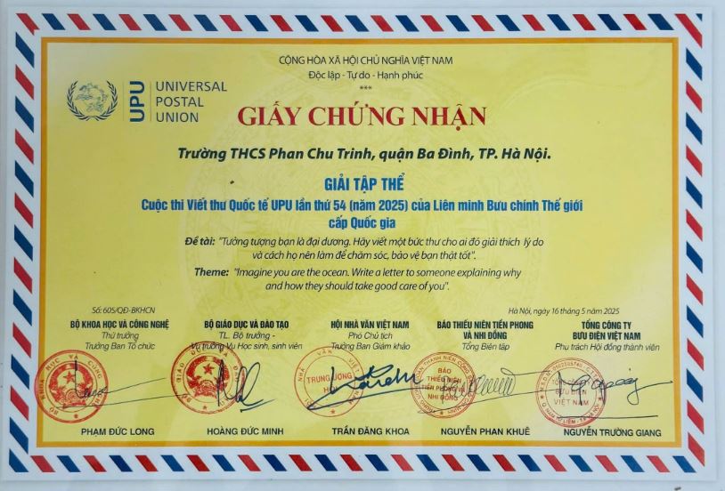 Trường THCS Phan Chu Trinh nhận giải tập thể cuộc thi viết thư quốc tế UPU lần thứ 54