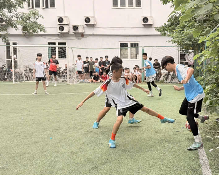 Trận đấu giữa 7A3 và 7A4- tranh tài cùng loạt sút luân lưu
