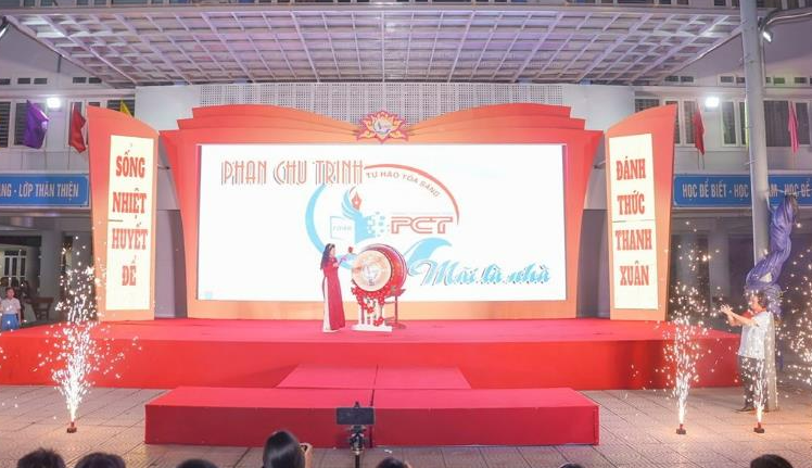 Lễ hội ra trường 2025- “Phan Chu Trinh mãi là nhà”.