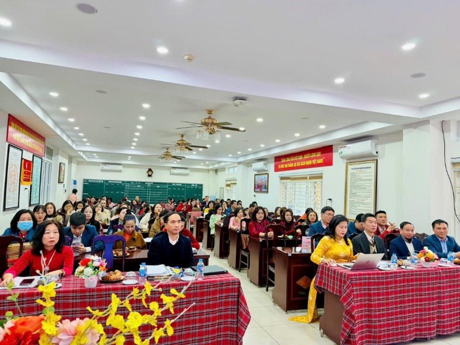 Hội nghị lấy ý kiến biểu quyết về việc giới thiệu người ứng cử đại biểu Hội đồng nhân dân Phường Giảng Võ khoá II