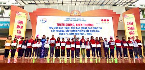 Vinh danh thành tích trong kỳ thi ASMO 2025