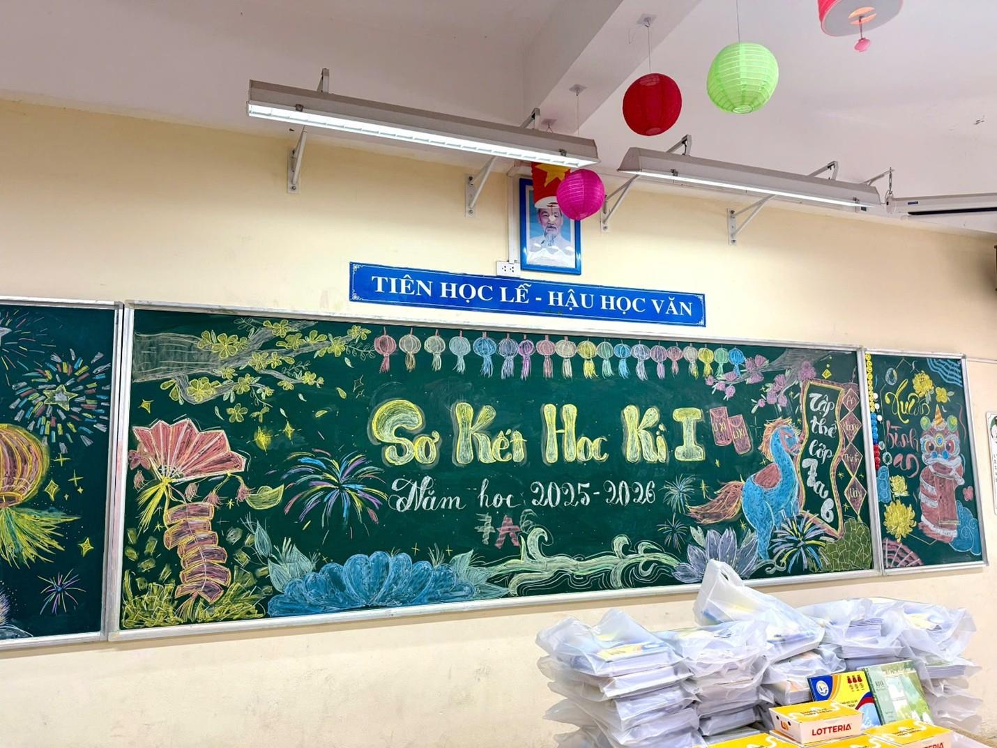 Khen thưởng để động viên, yêu thương thêm gắn kết