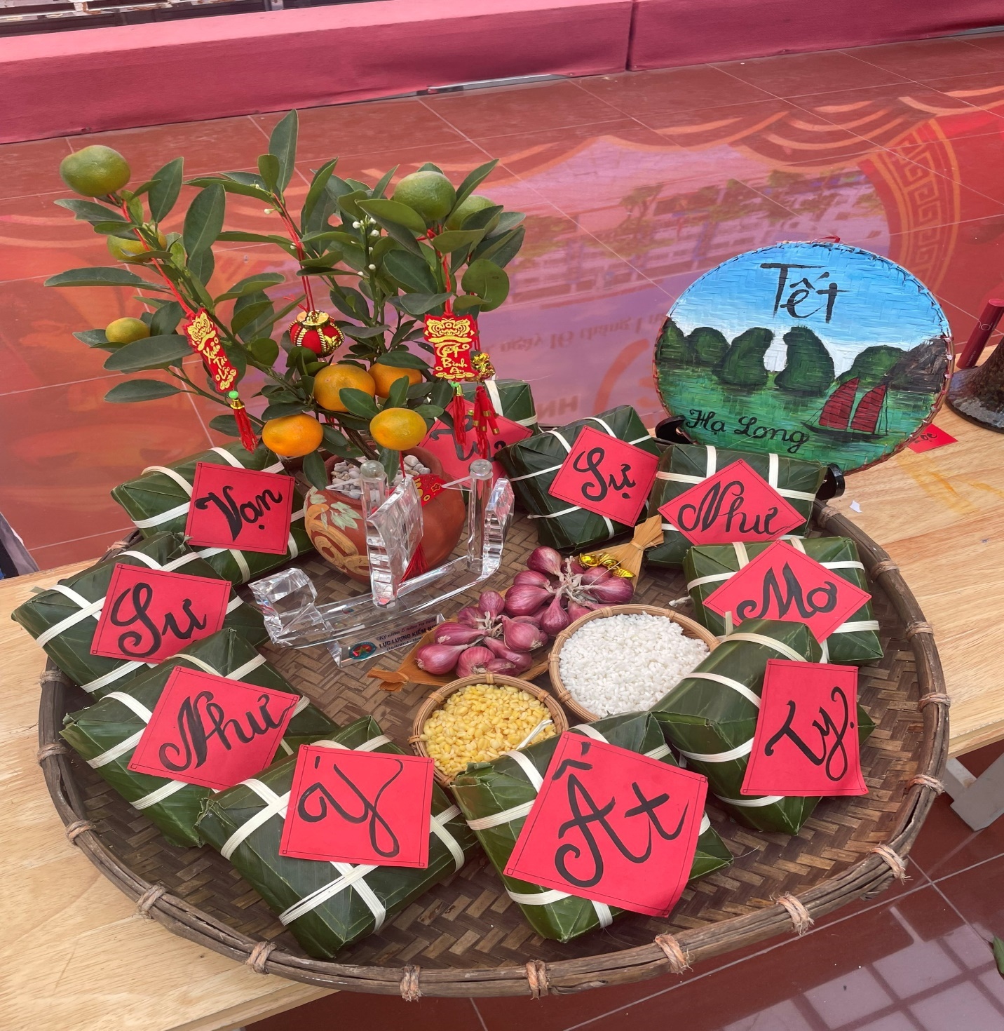 A tray of food on a table

Description automatically generated