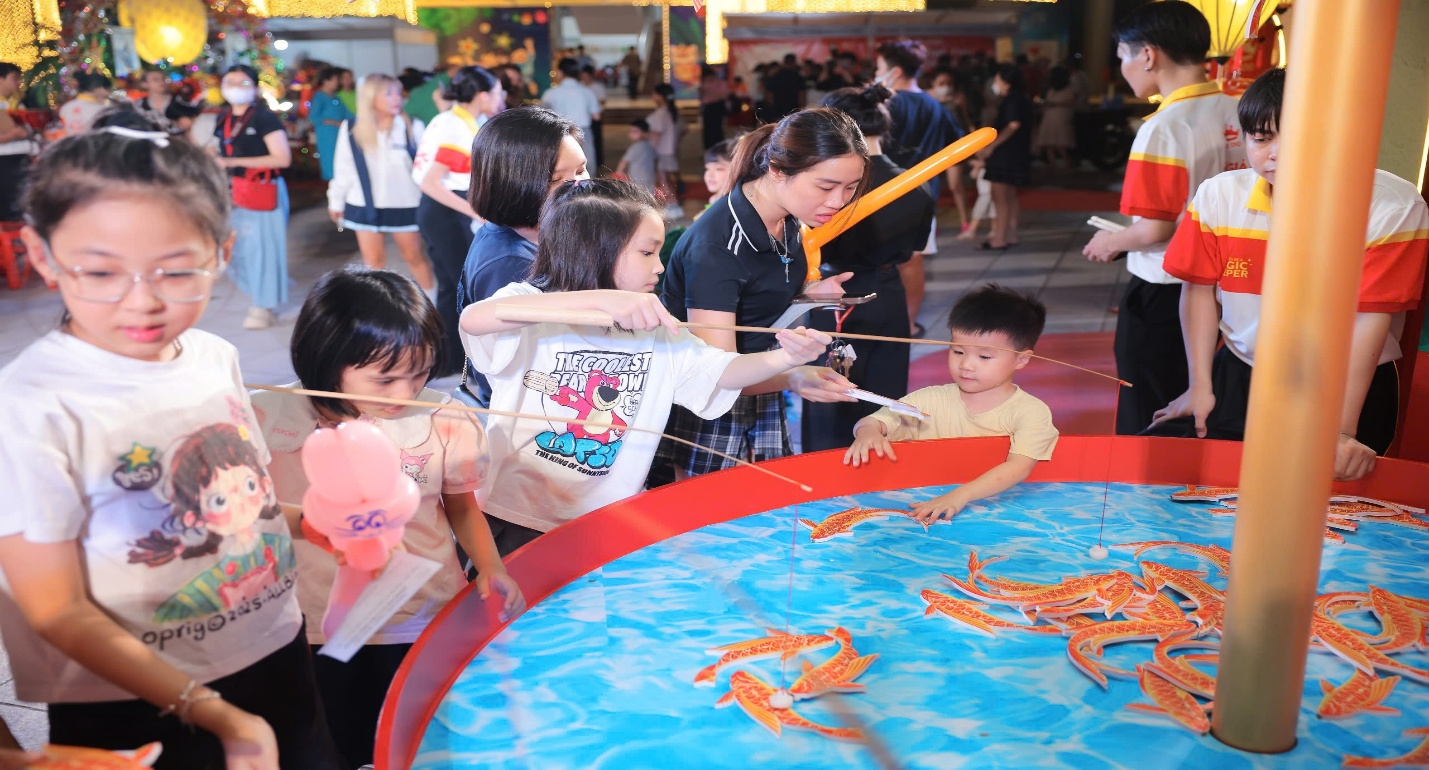 Rộn ràng Lễ hội Trung thu năm 2025 tại Hà Nội