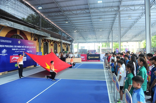 Khai mạc Giải Vô địch Pickleball các nhóm tuổi trẻ quốc gia năm 2025 - Ảnh 1.